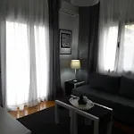 D4 Luxury Apartament *